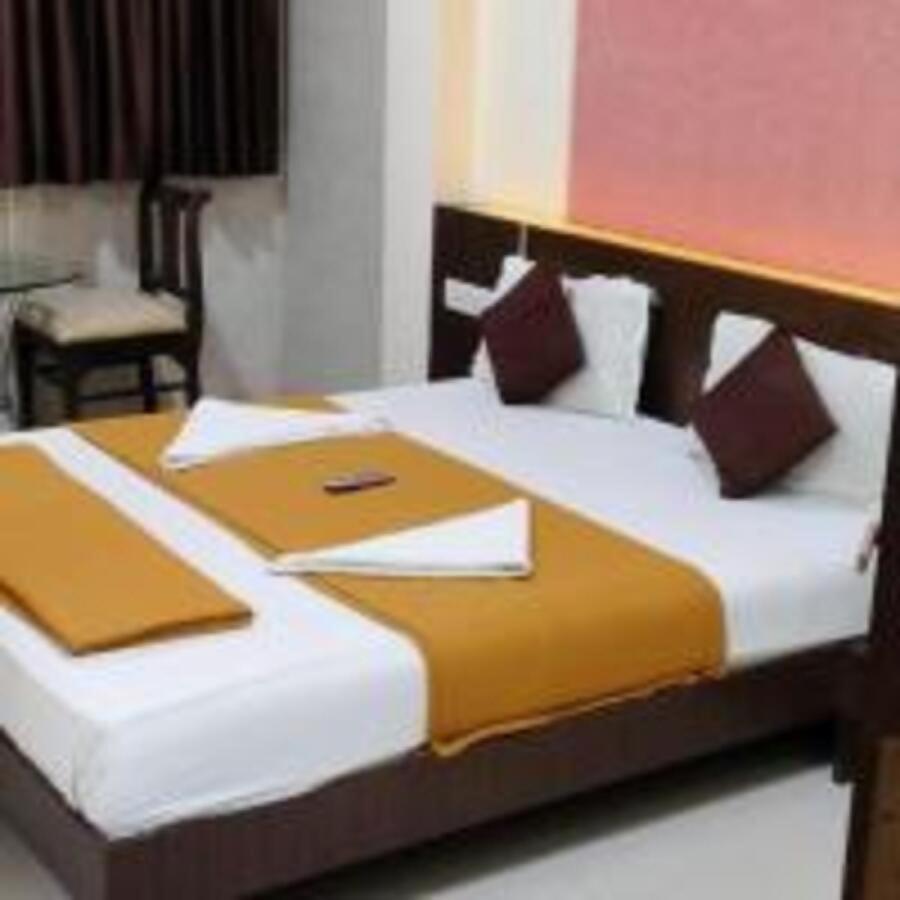 Panvel Palace Hotel Bombaj Zewnętrze zdjęcie