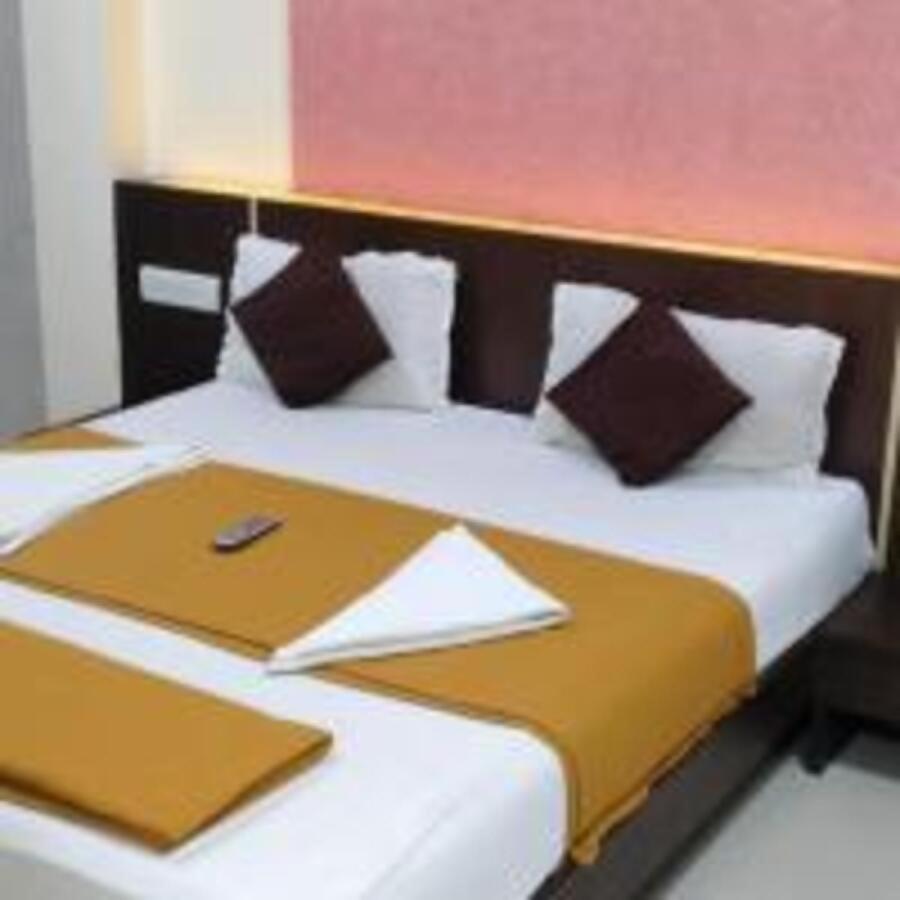 Panvel Palace Hotel Bombaj Zewnętrze zdjęcie